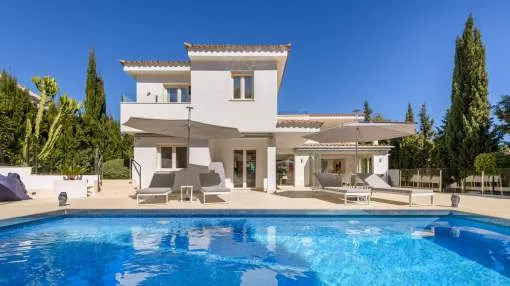 Villa near the beach in Santa Ponsa Villa near the beach in Santa Ponsa